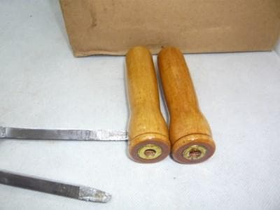 マァジョ　完全未使用品　 和裁コテ　鏝２本付　②①木箱2個コード付き