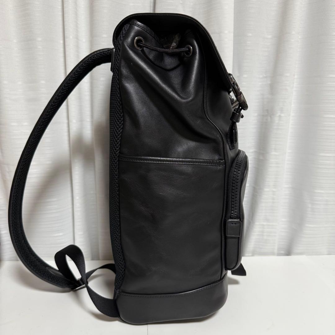 極美品⭐️ コーチ　トラック　バックパック　黒　c2710 リュック　ブラック