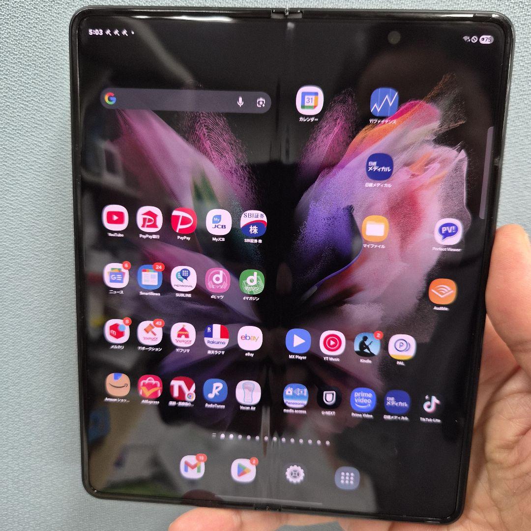 Galaxy Z Fold3 5G 256GB SCG11 au値下げ！