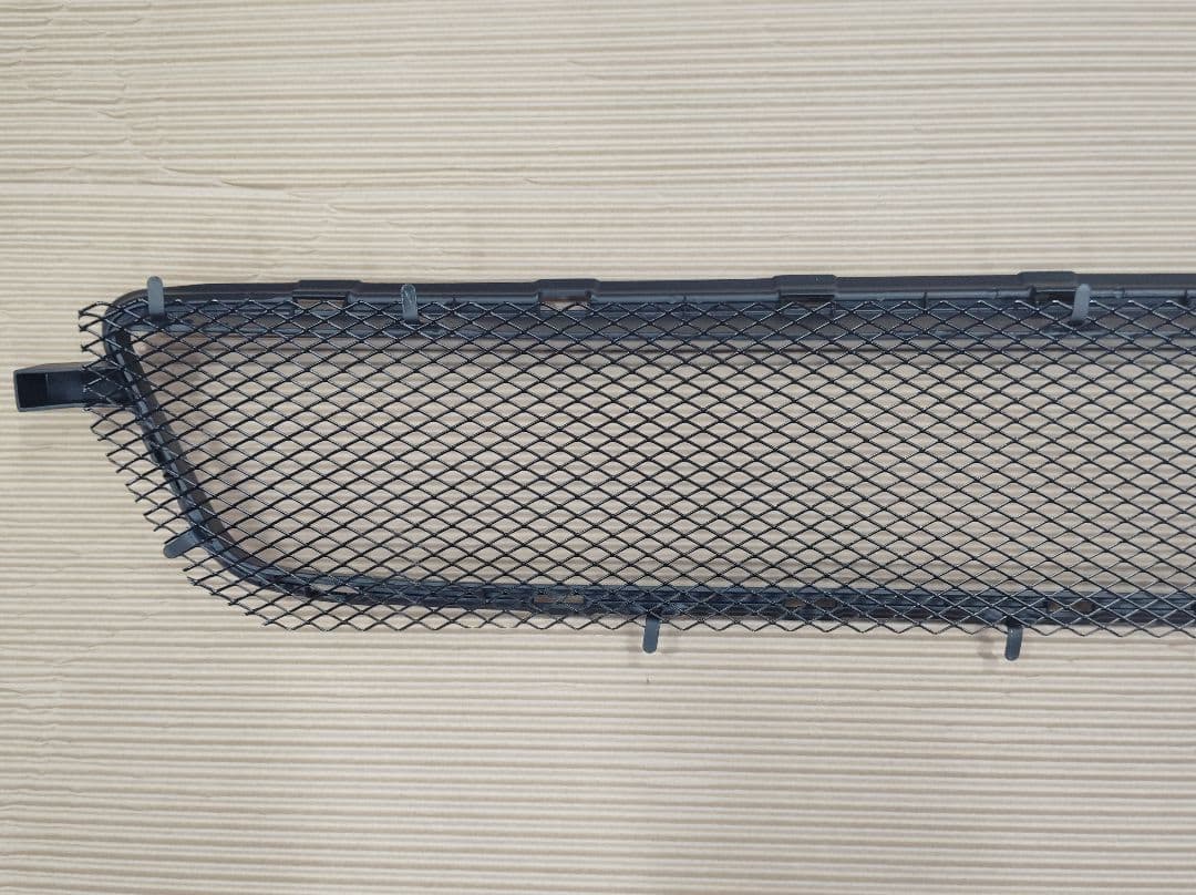 スバル　レヴォーグＶＭ前期型フロントロアグリル