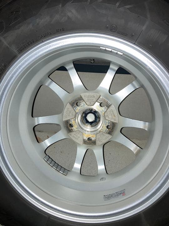 値下げ中　15inchスタッドレス 4本セット