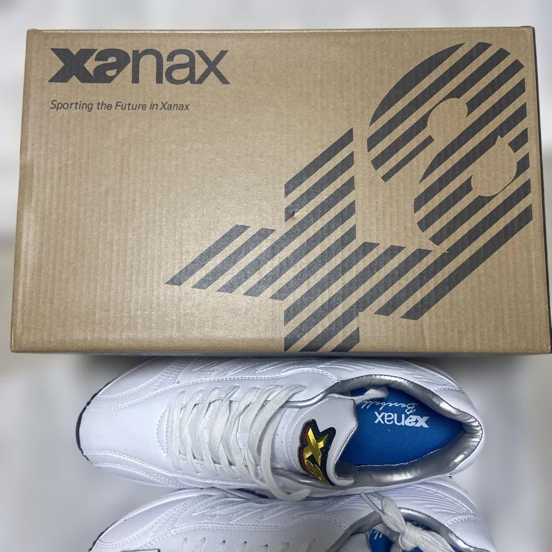 xenax ホワイト トレーニングシューズ