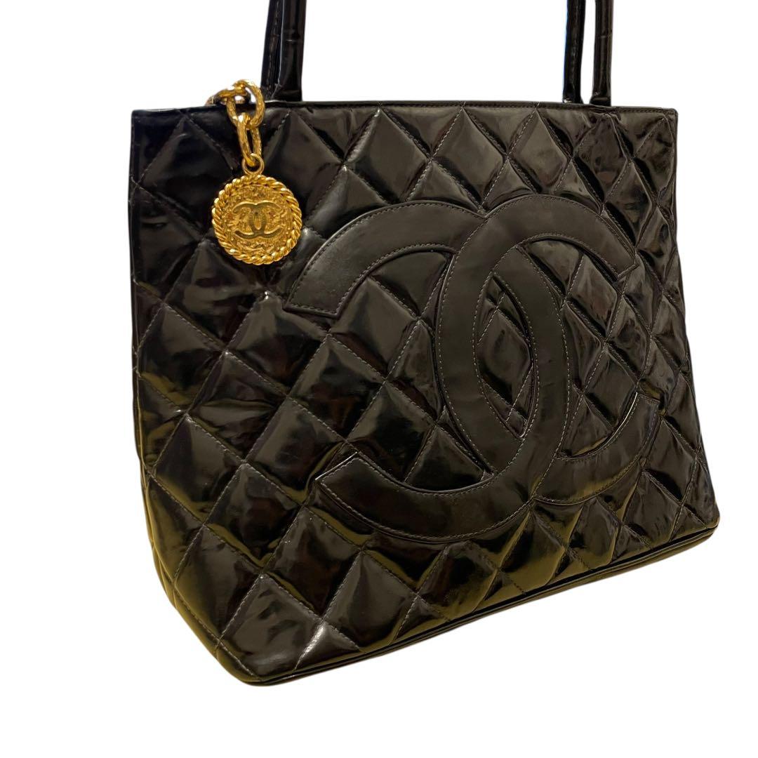 ば*ん様 CHANEL シャネル ハンドバッグ エナメル マトラッセ ココマーク
