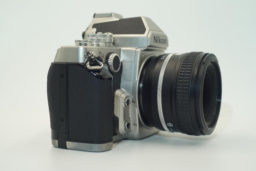 Nikon DF Special Edition シルバー　レンズ付