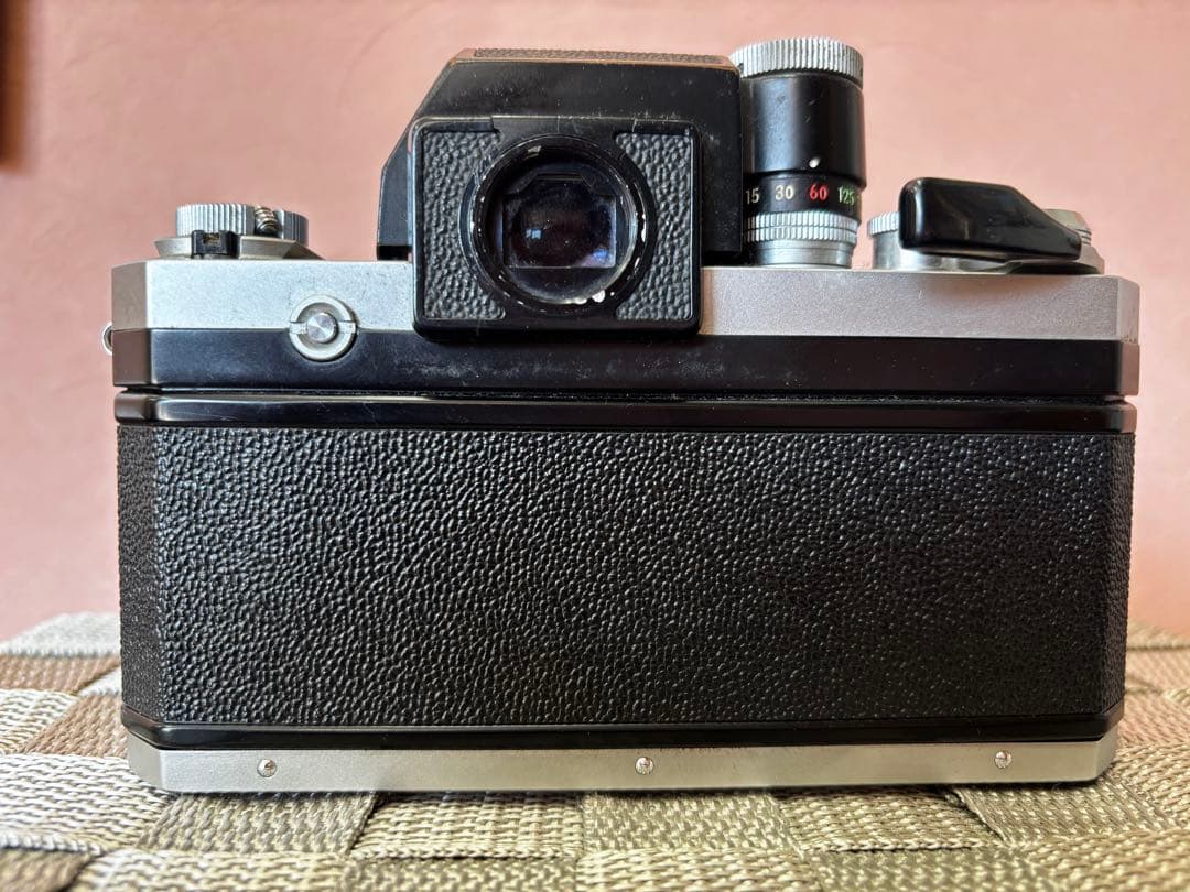 Nikon F 一眼レフカメラ 35mm