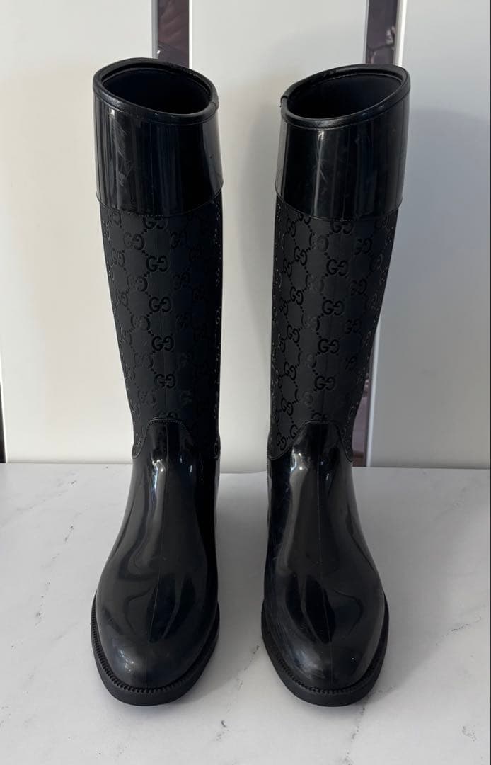 【GUCCI】グッチ ブラックラバーブーツ GGロゴ