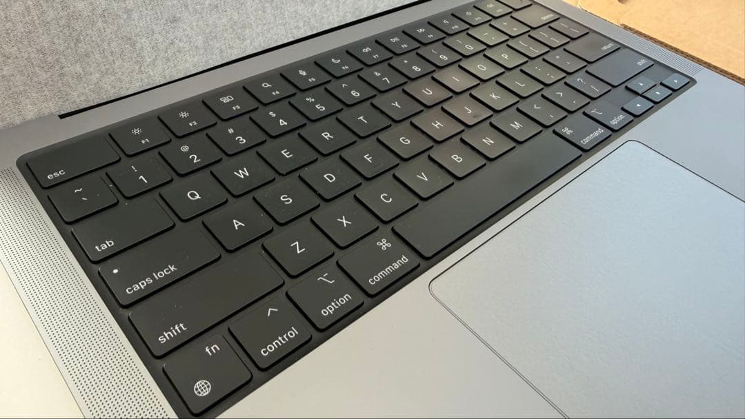 r*o様 US配列/極美品 MacBook Pro 14 M3 1TB Sグレイ