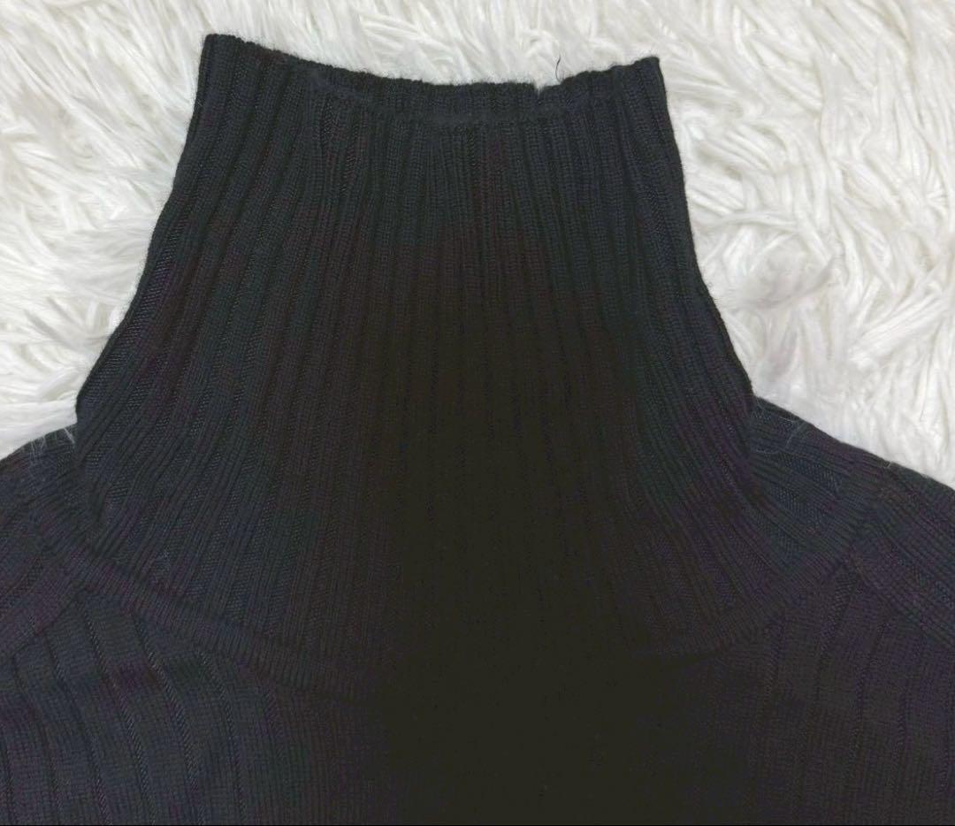 HUGO BOSS タートルネック　ニット　ブラック　ウール