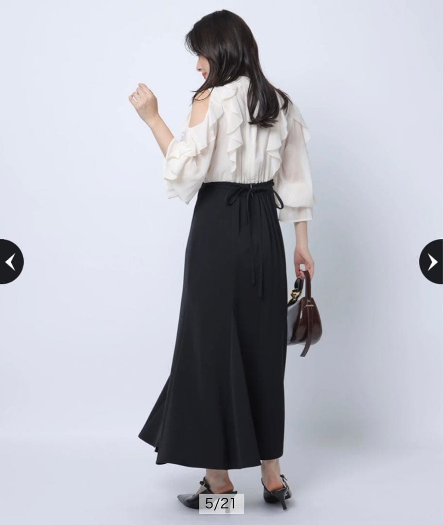 アプワイザーリッシェ　ショルダーフリルドッキングワンピース　新作　美品