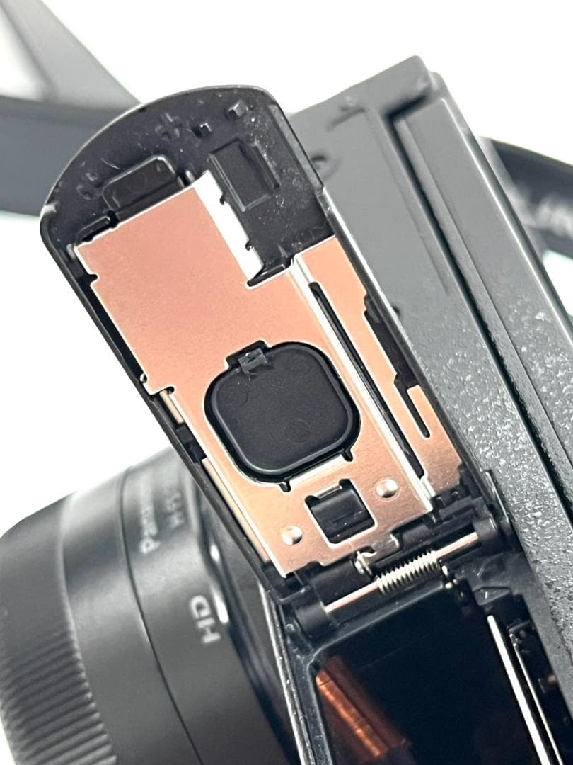 26H1-168 Panasonic パナソニック LUMIX DC-G100D