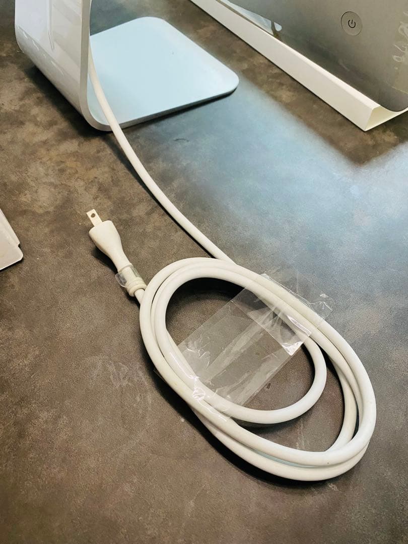 iMac 21.5インチ LED バックライトディスプレイ