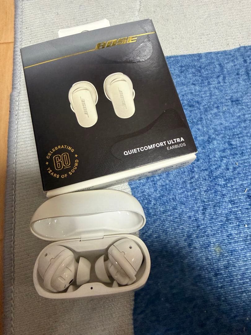 h*9様 Bose ワイヤレス イヤホン 白　60周年記念モデル