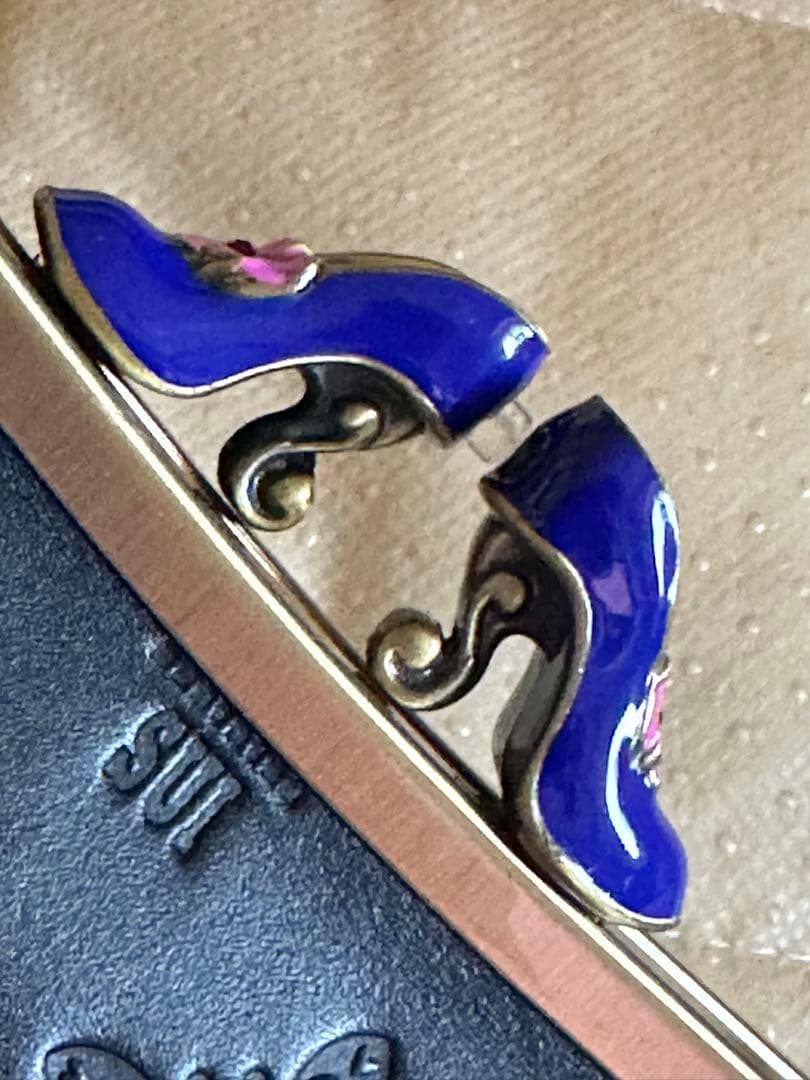 アナスイ　　長財布　　　　牛革