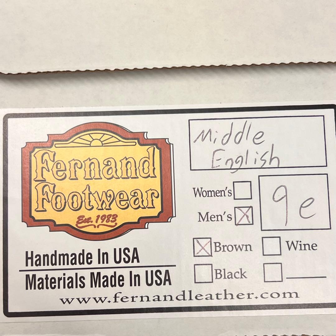 新品 未着用品 フェルナンドレザー Middle English ブラウン 9E