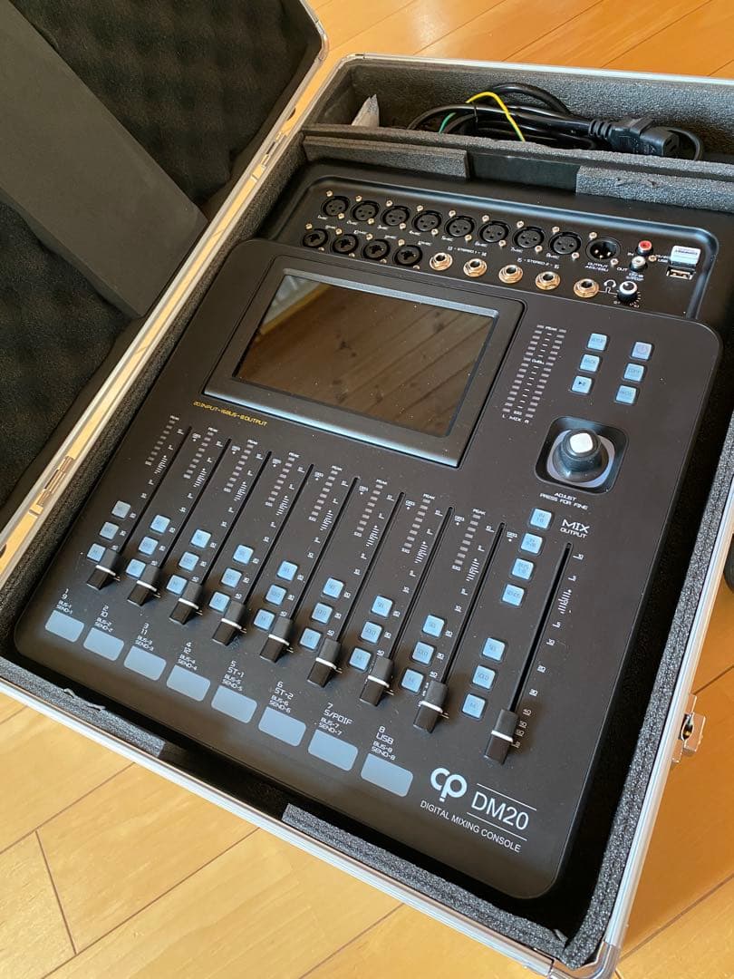 DM20 ケース付き　さらに値下げしました。