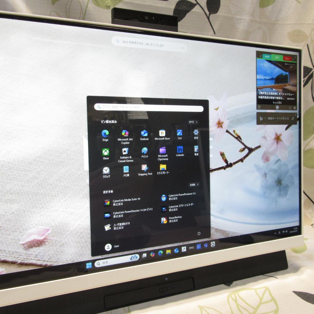 美品Win11公式対応8世代Corei5/メ16/SSD+HDD/DVD/カメラ