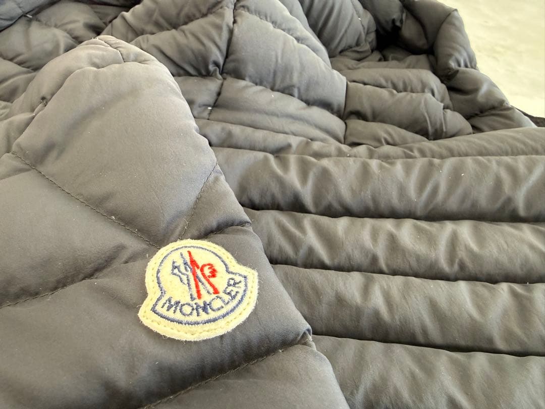 MONCLER DREUX GIUBBOTTO フーディロゴダウンジャケット