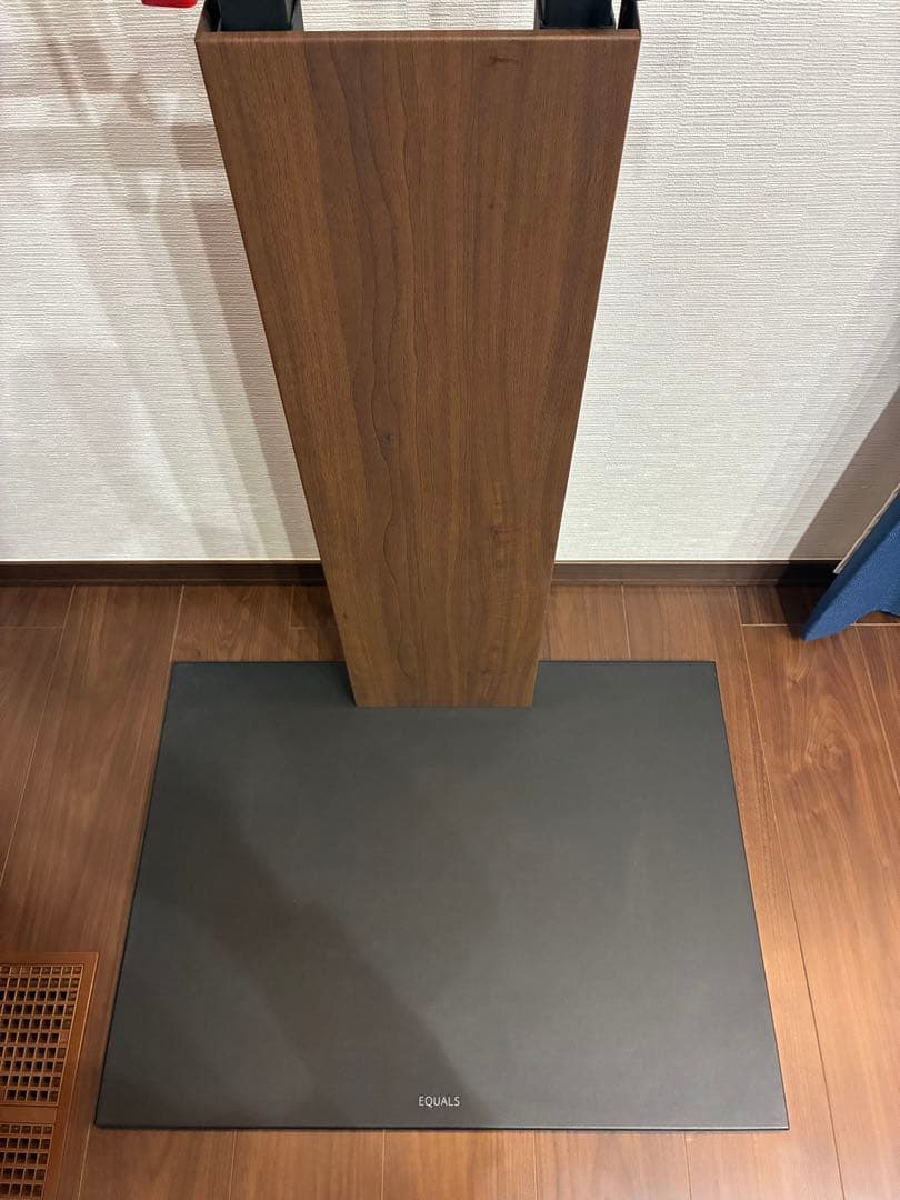 【美品】EQUALS イコールズ テレビ台 WALL ハイタイプ