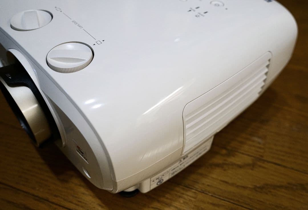 Epson EH-TW7100 プロジェクター