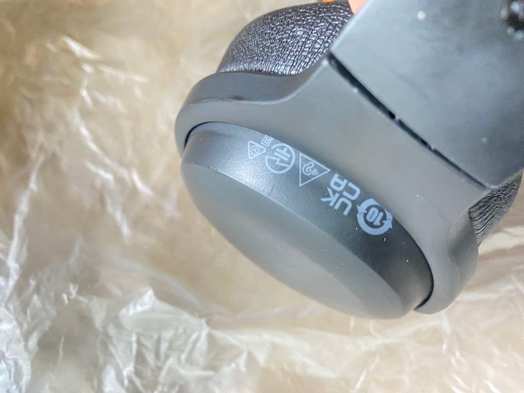 スカルキャンディ ワイヤレスヘッドホン ブラック 本体だけです