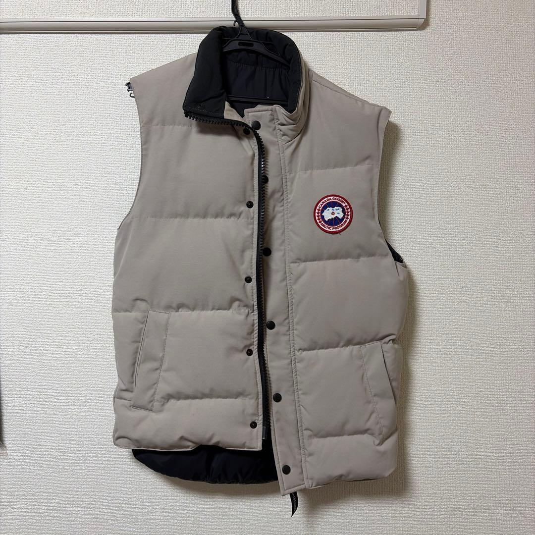 カナダグース　ダウンベスト