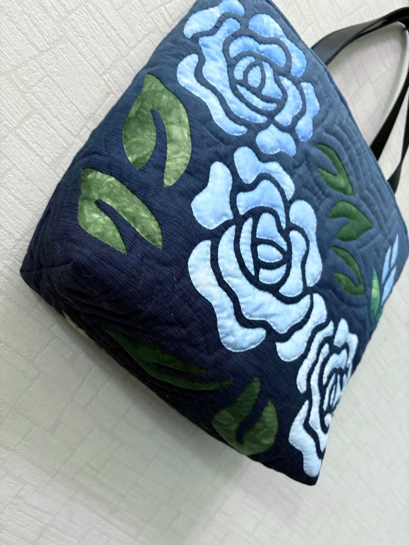 ハワイアンキルトトートバッグ　　　グラデーション　　バラ♡