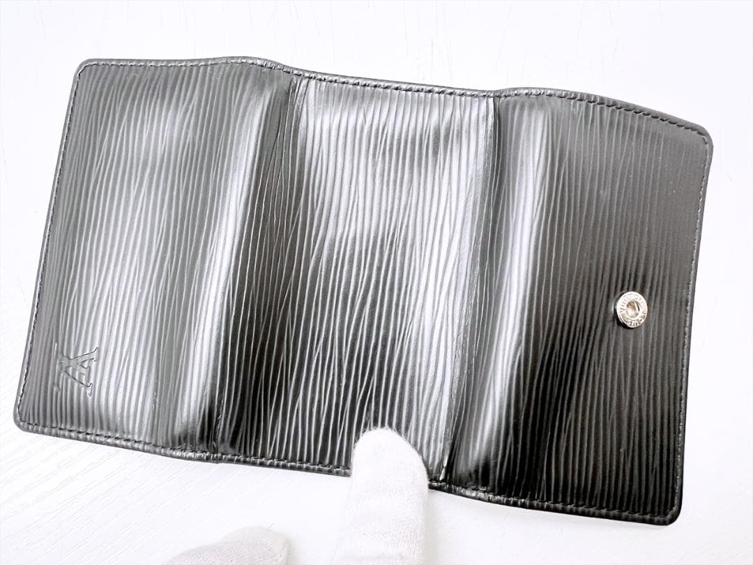 良好品　ルイヴィトン　エピ　ミュルティクレ6　キーケース　ノワール　黒　シルバー