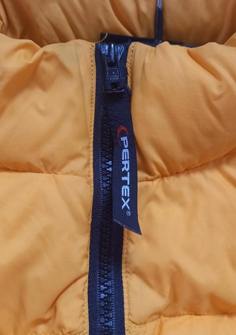 k*k様 O*N様 FEATHERED FRIENDSダウンベスト*イエローSサ