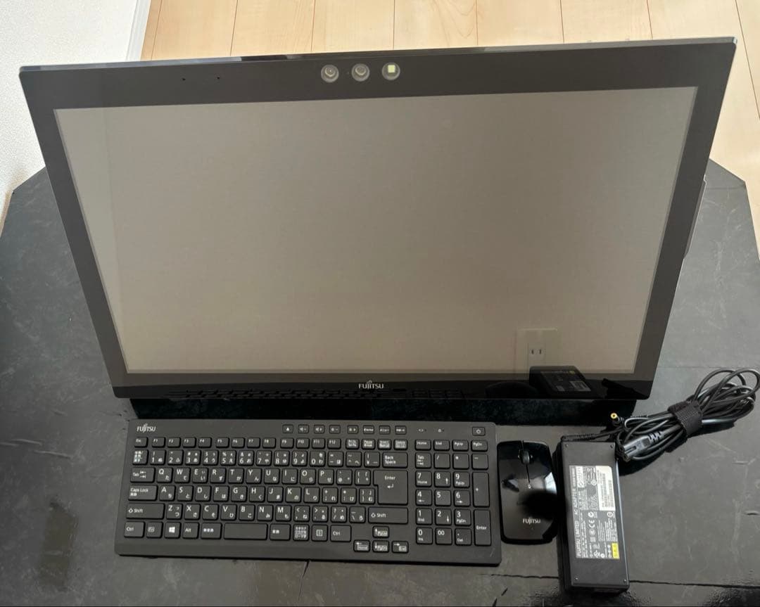 富士通 一体型PC ESPRIMO WH77/W Core i7 / 8GB