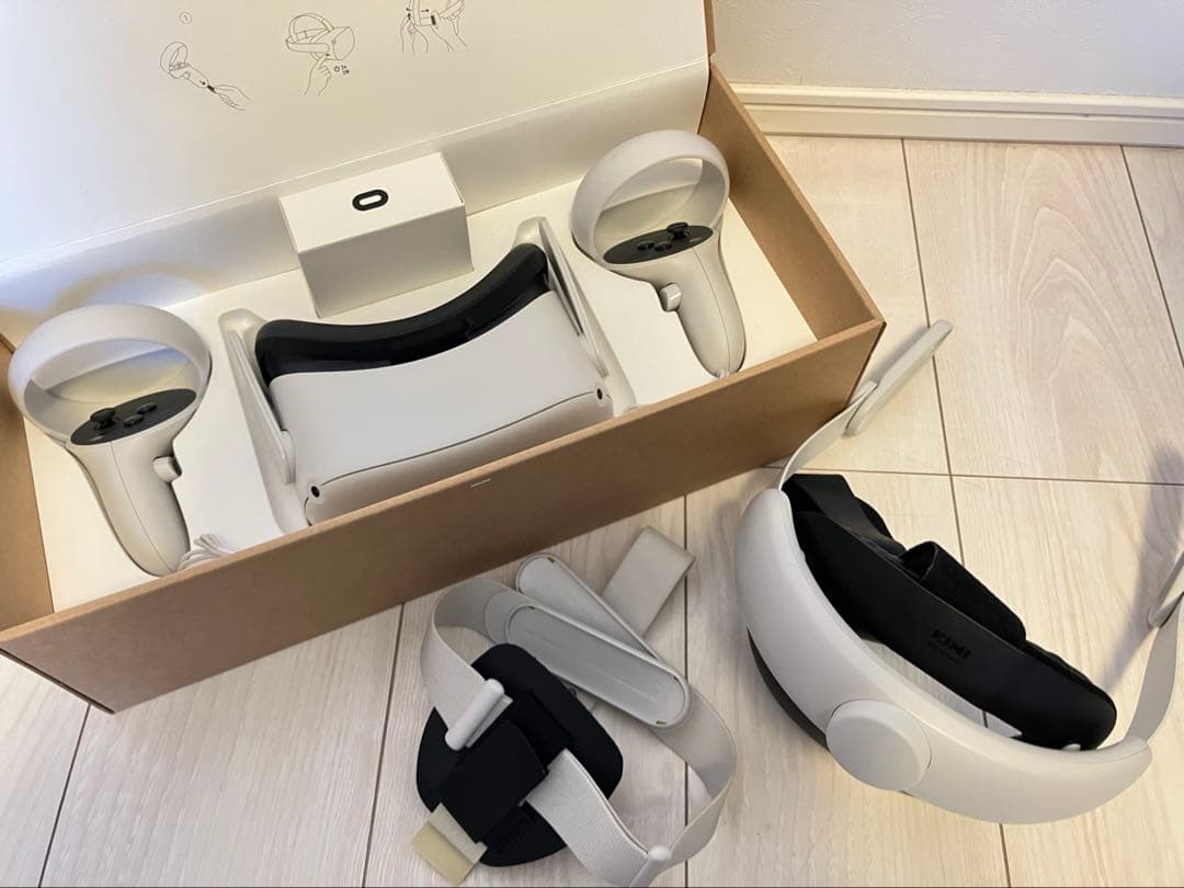   Quest 2 128GB 別売ヘッドストラップ付き