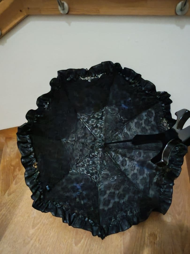 Moi-meme-Moitie パゴタパラソル 黒×青 モワティエ 日傘