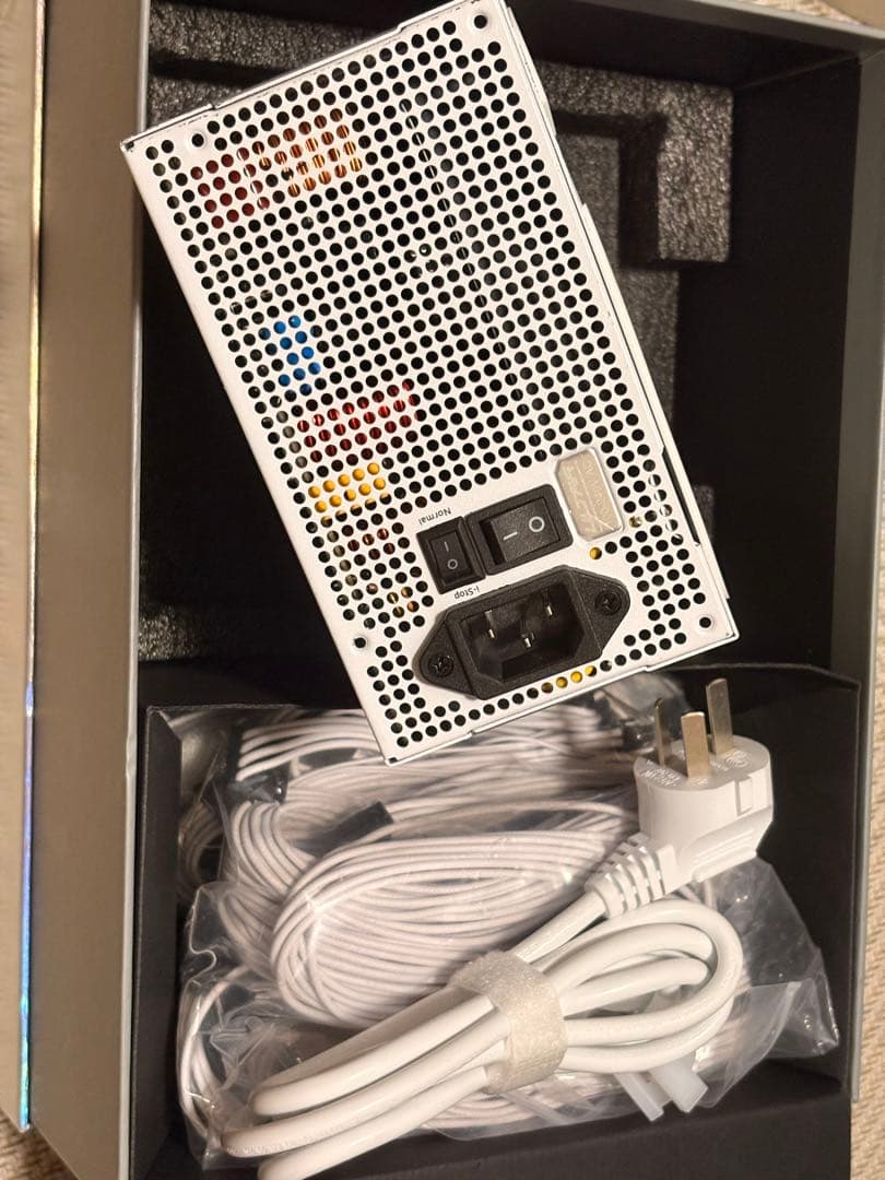 iGame 電源ユニットATX3.0／PCIe5.0／80PLUS GOLD