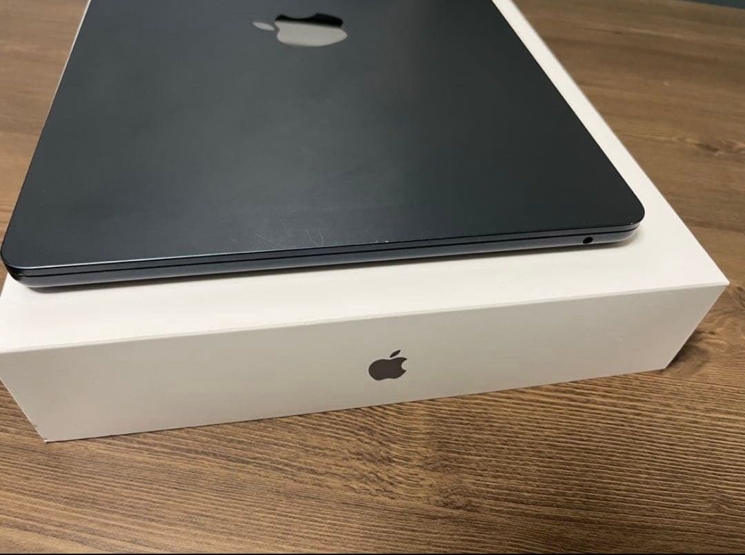 【早い者勝ち】MacBook Air M2 512GBメモリ24GB