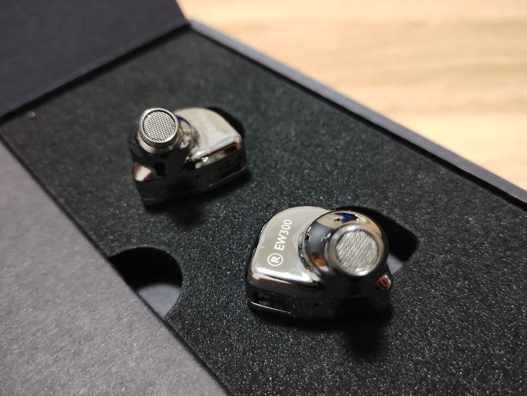 ★「SIMGOT EW300 」クラスを超えた解像感とポテンシャルの有線イヤホン