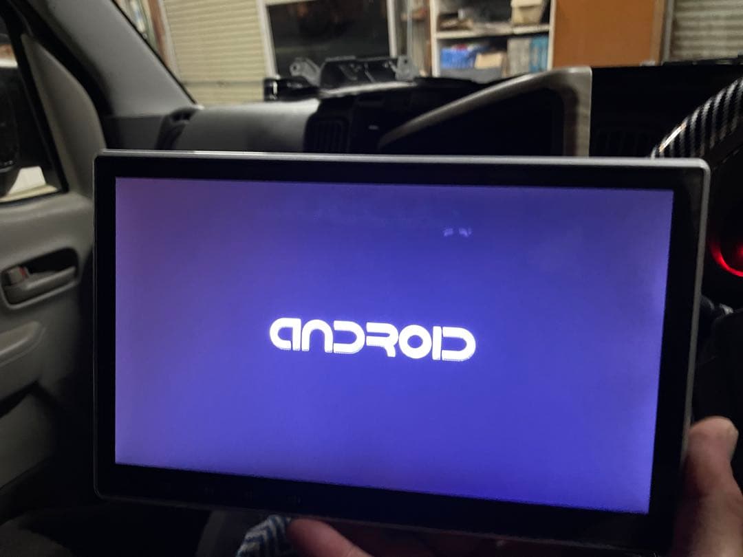 10.1インチ　ナビタッチスクリーン アンドロイド