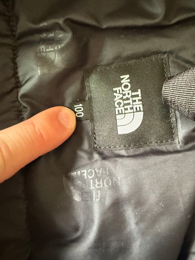 GWセール　美品　可愛い　THE NORTH FACE 子供用　ダウン 100