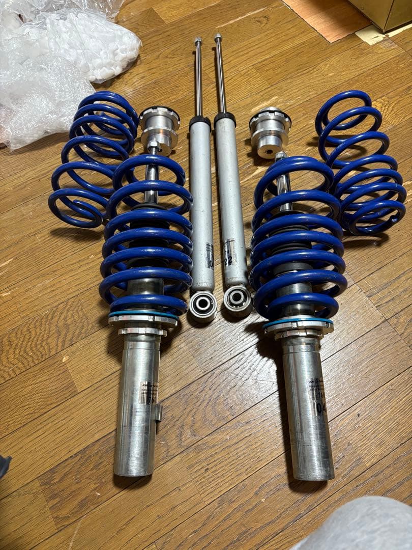 アウディA6 中古サスペンションキット BLUE LINE