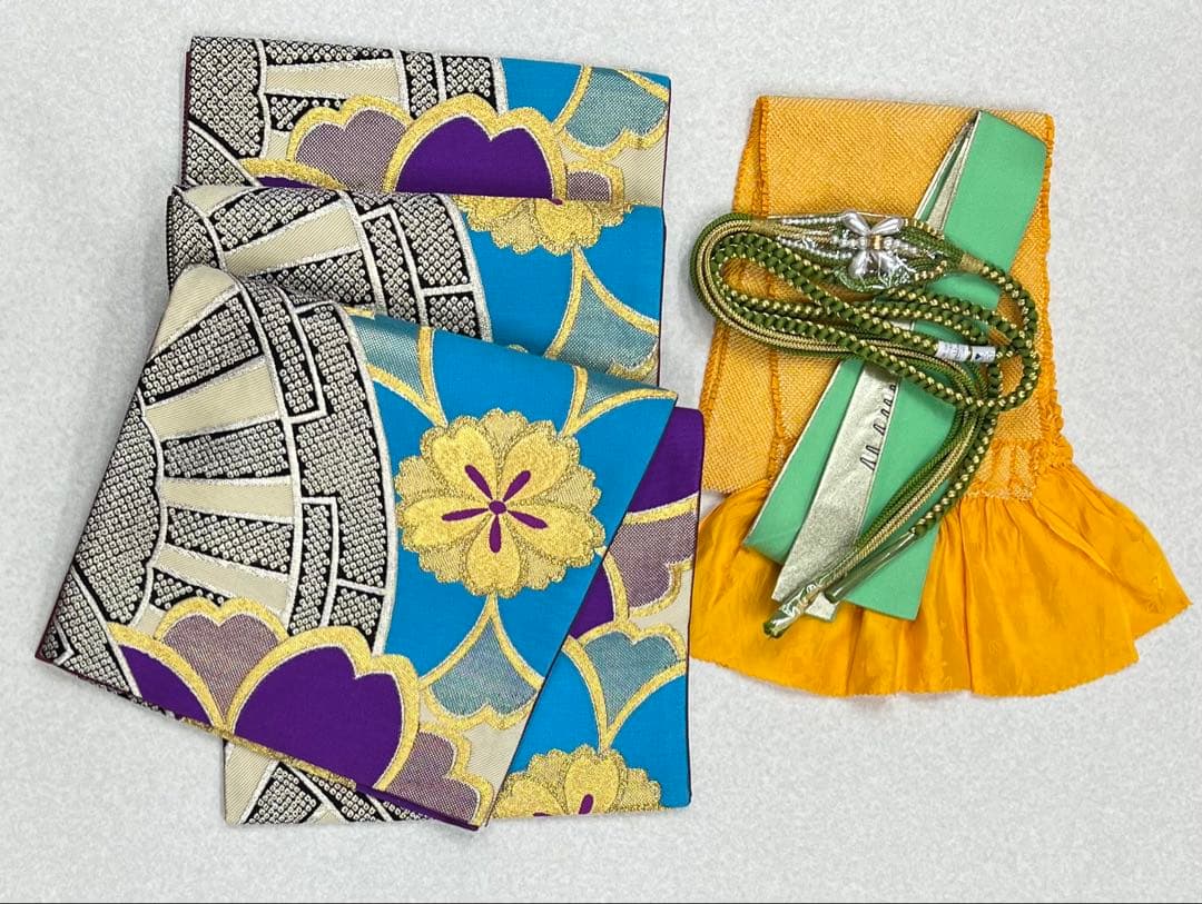 振り袖　フルセット　別誂長襦袢　成人式　白　緑　金彩加工　刺繍入り　722