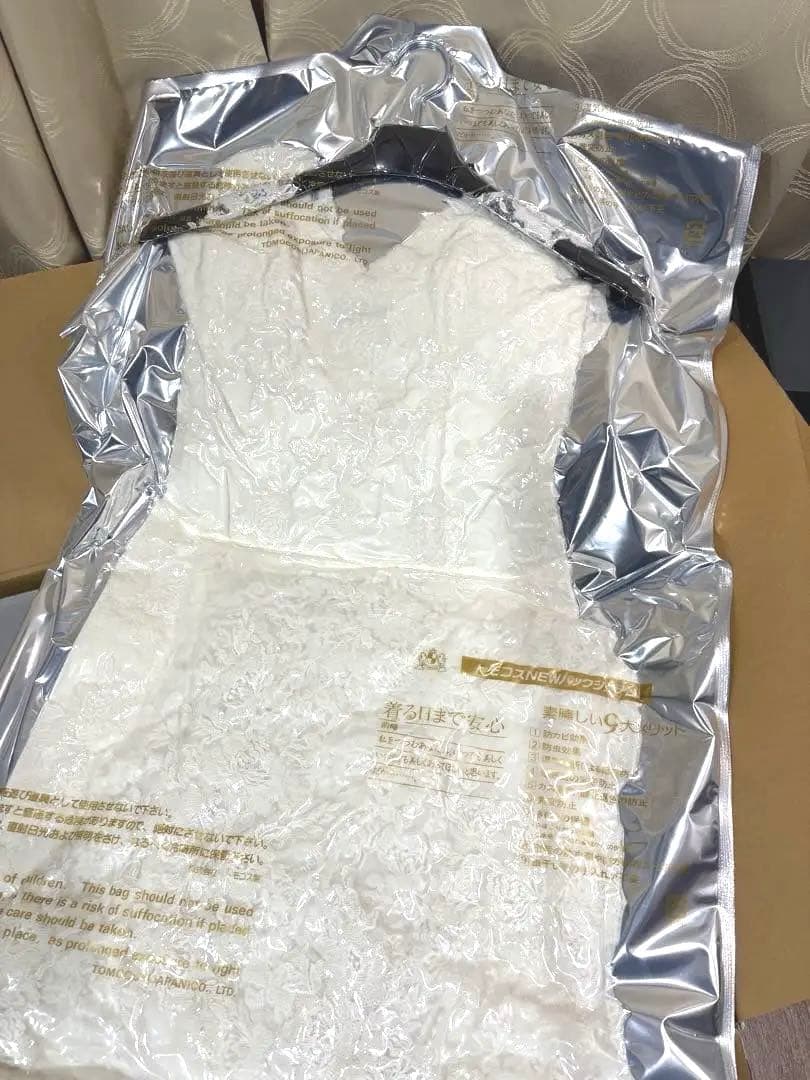 【ワタべウェディング】ドレス ソフトマーメイドライン　ロングベール付き スワロ