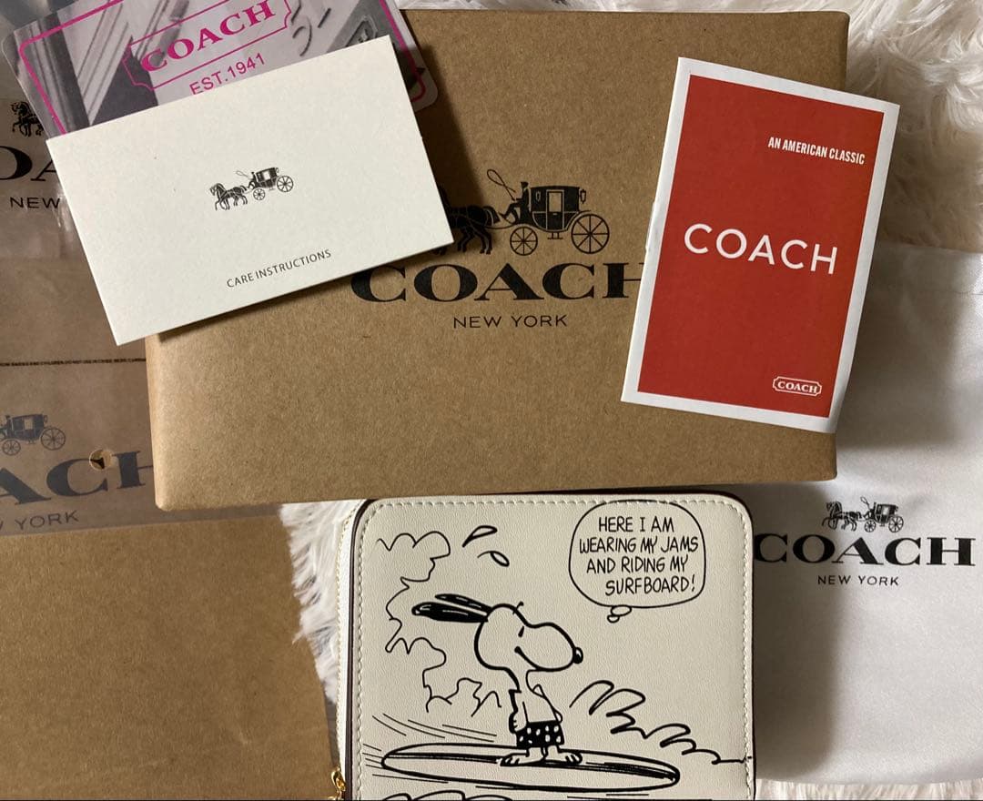 COACH x PEANUTS 二つ折り財布 スヌーピー
