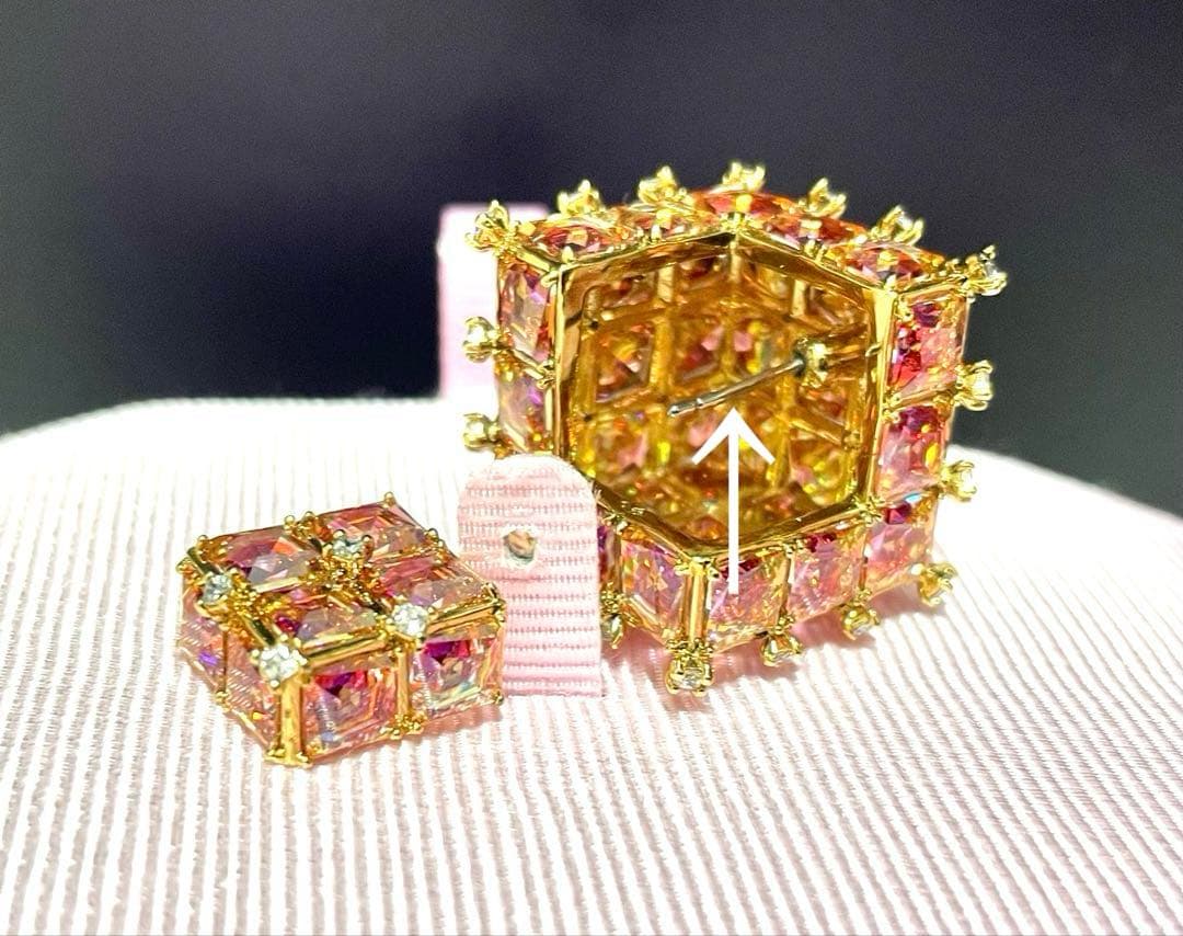 ⭐︎週末SALE⭐︎Curiosa スタッドピアス　シングル、スクエアカット