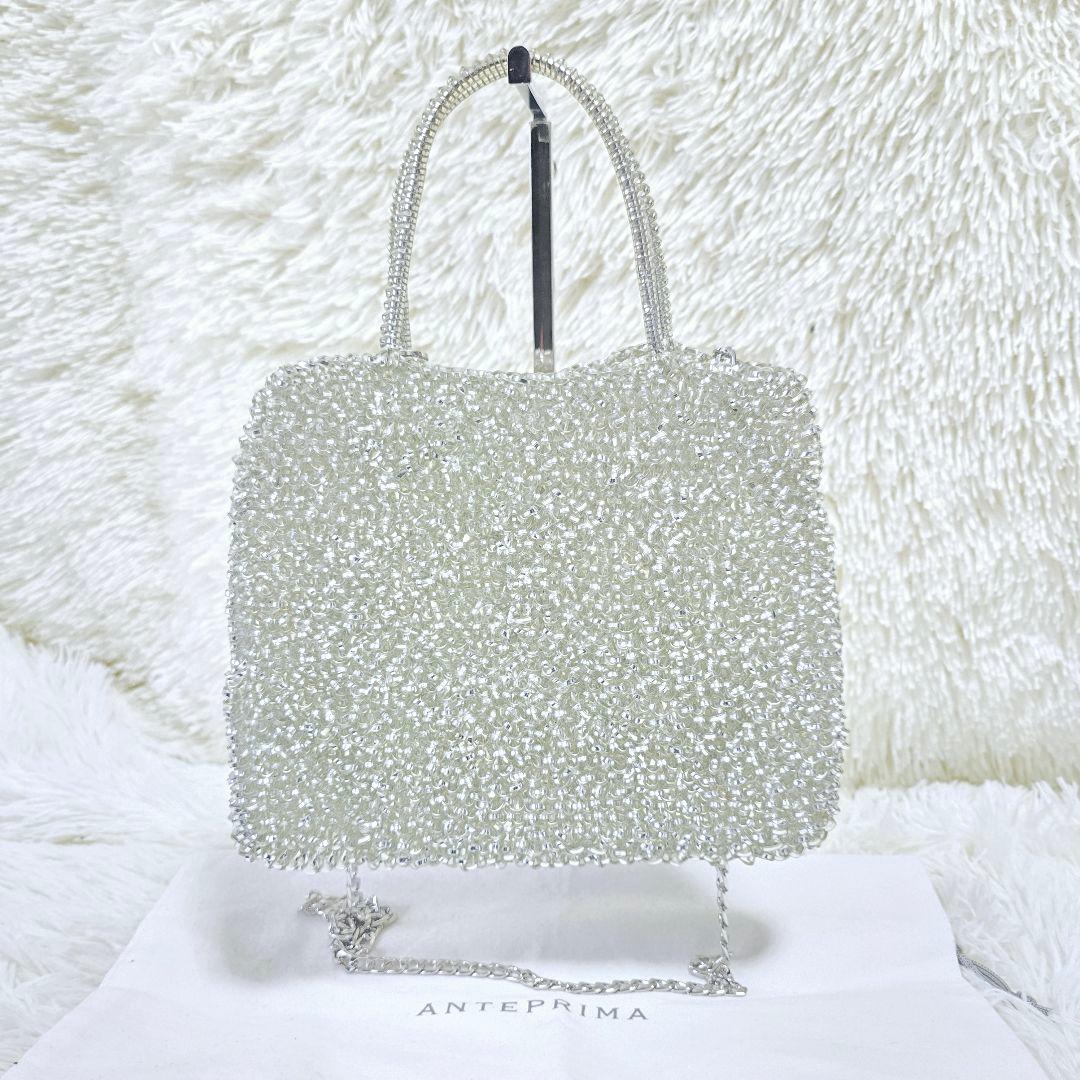 いちご様✨人気色シルバー✨アンテプリマ スクエア ミディアム シルバー