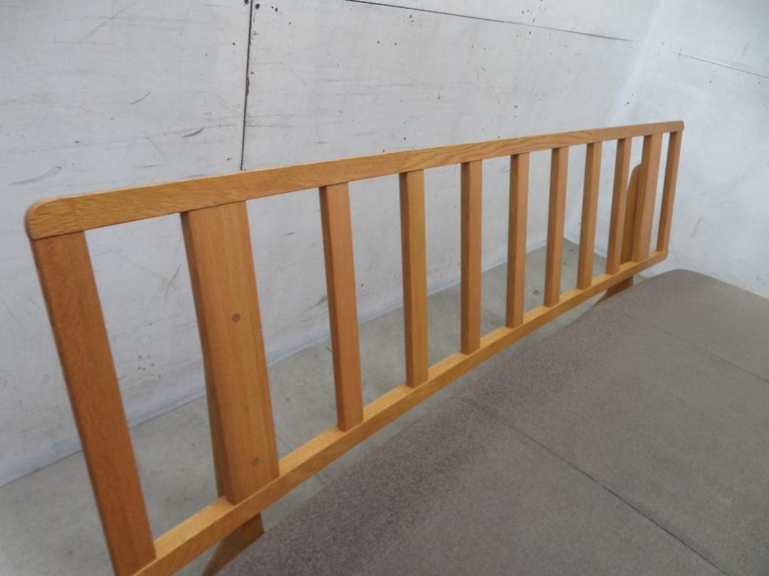 美品■カリモク■Chitano/チターノ■3人掛けソファ■オーク材■ファブリック