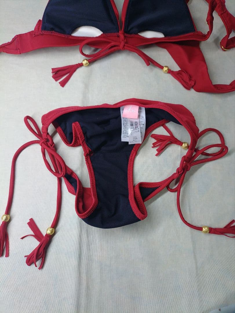 サンアイ Ai ノンワイヤービキニ 7M 試着のみ ショーツ、カップセット