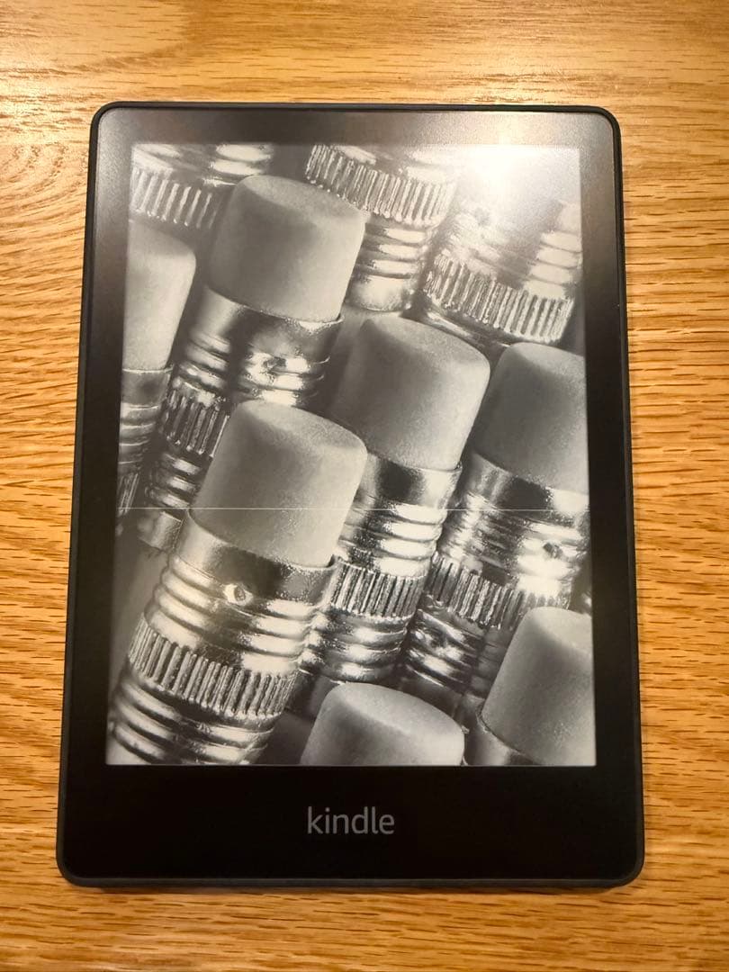 Kindle Paperwhite（第11世代）シグニチャー モデル 白線あり
