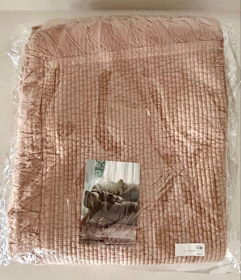 【新品未開封】ハグオーワー✖️オルネドフォイユ イブル ピンクオークル 匿名配送