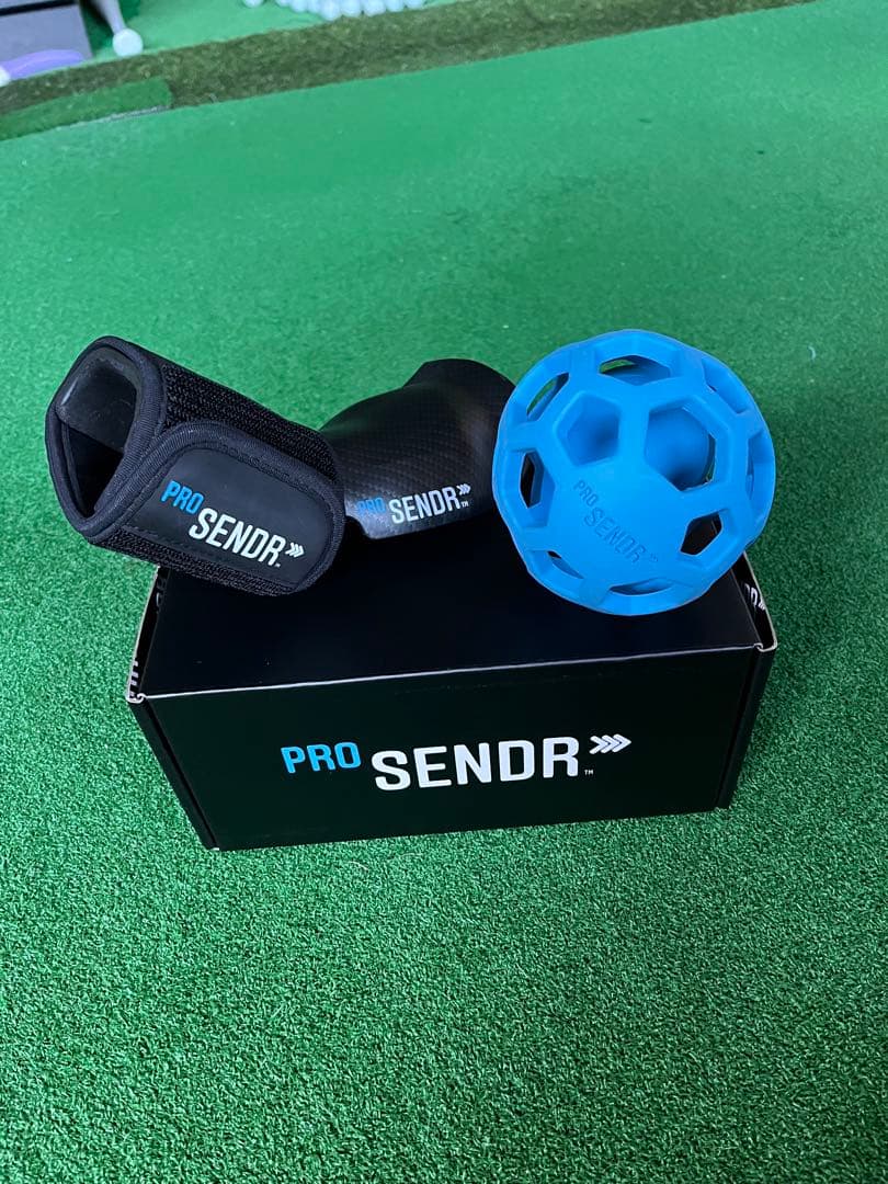 プロセンダー PRO SENDR ゴルフ練習用ボールとグローブセット(右手用)