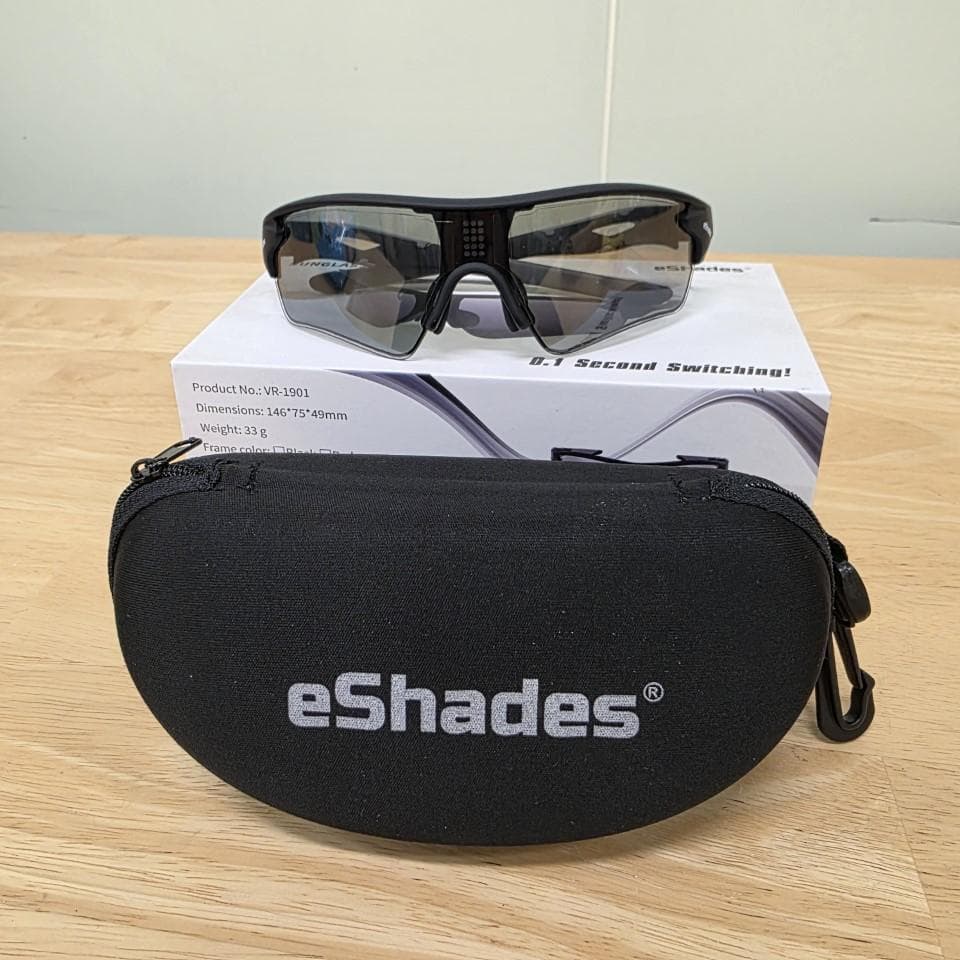 0.1秒！瞬間調光サングラス eShades VR-1901