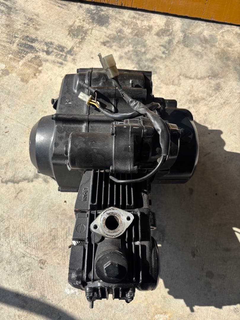 ゼ*ン様 カブ90エンジン