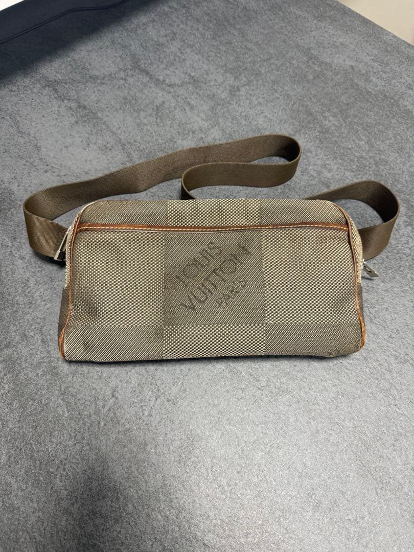断*中様 LOUIS VUITTON ヴィトンボディバッグ ダミエジュアン アク
